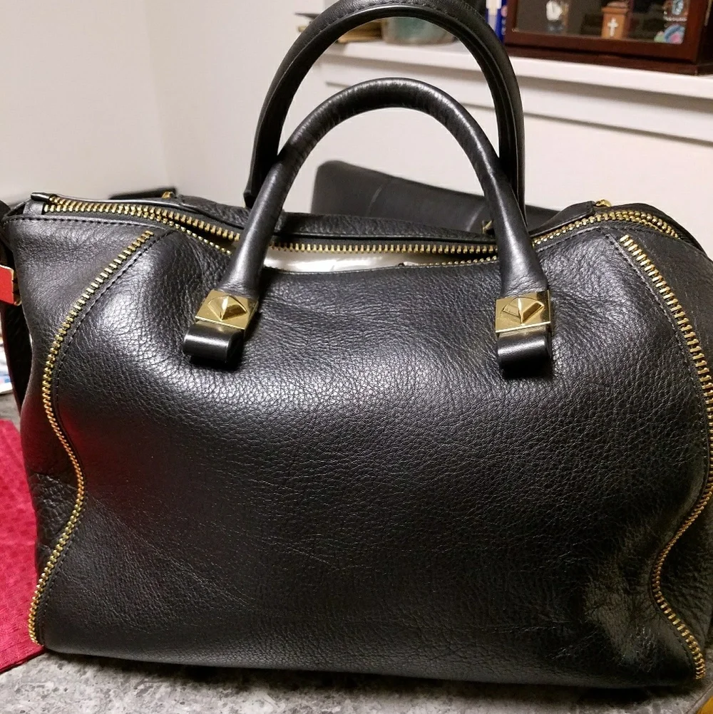 Zara sleek black